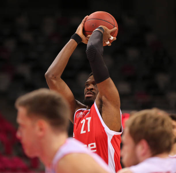 极少数教练 极少数教练