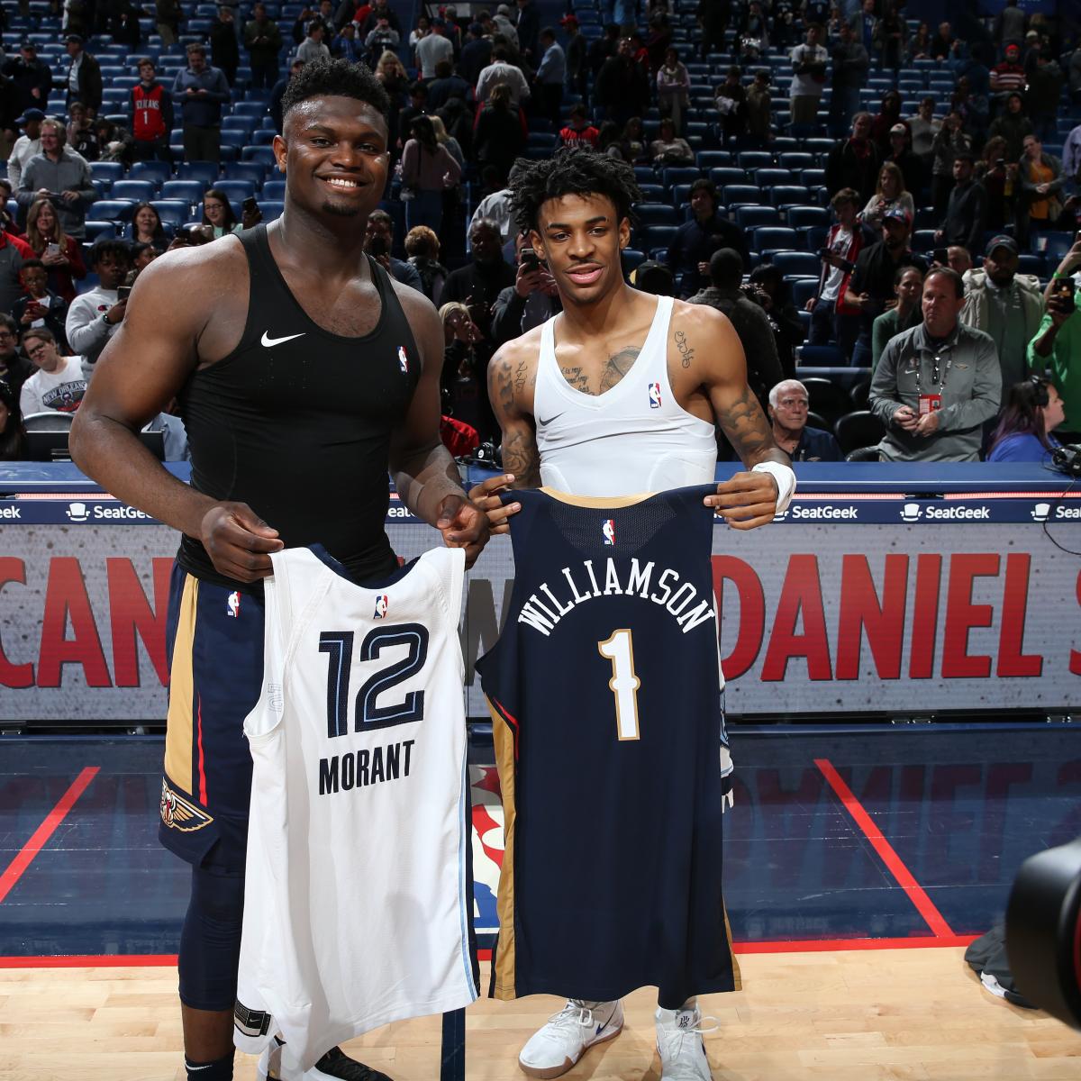 冰球比赛中 冰球比赛中