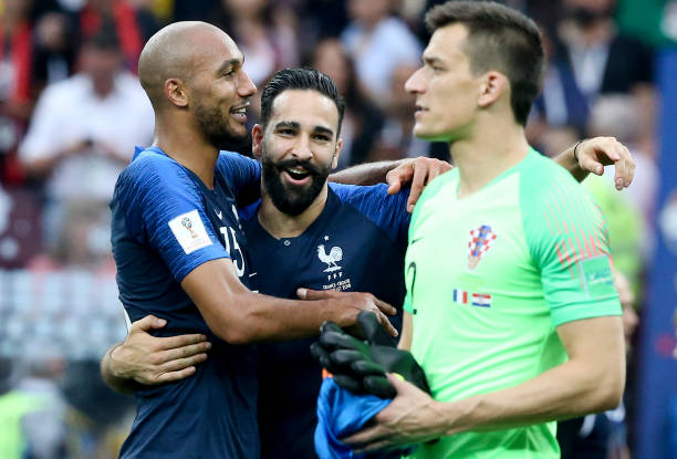 强烈防守下 强烈防守下